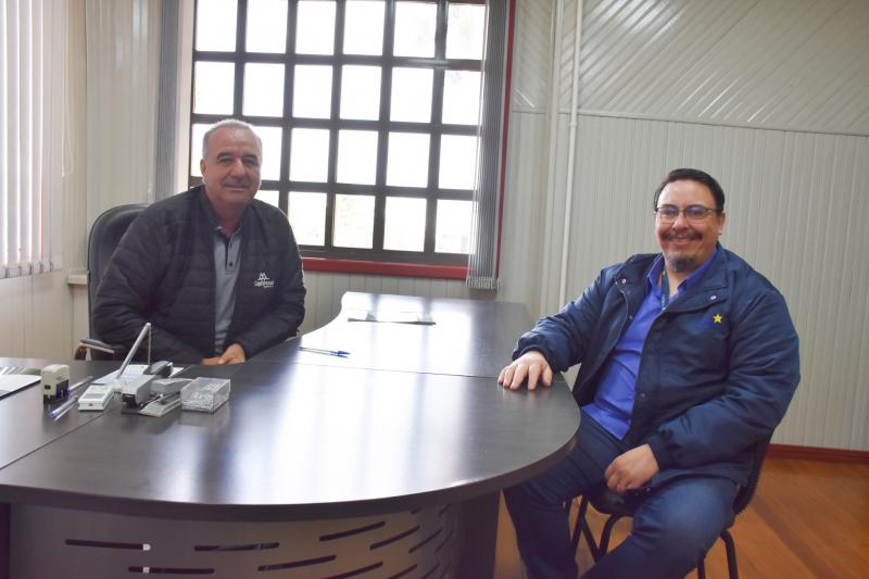 Presidente da Câmara recebe diretor da Campo Real e debatem parcerias e expansão da faculdade